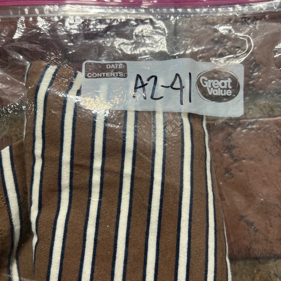 Striped Brown and White T-Shirt Wonder Nation - Picture 4 of 4